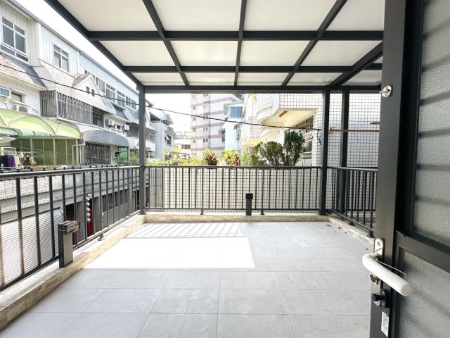 高雄岡山透天-11