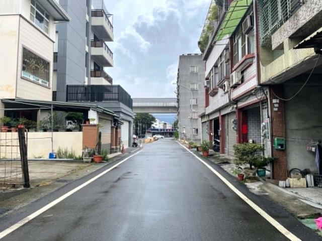 高雄岡山透天-12