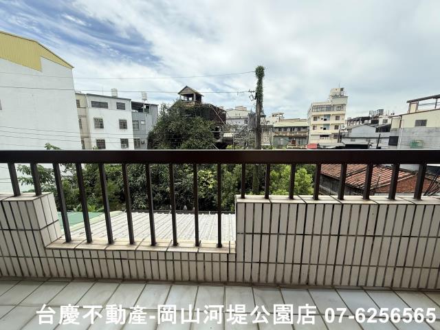 高雄岡山透天-11