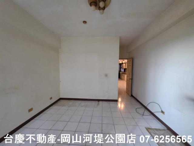 高雄三民區大樓-2