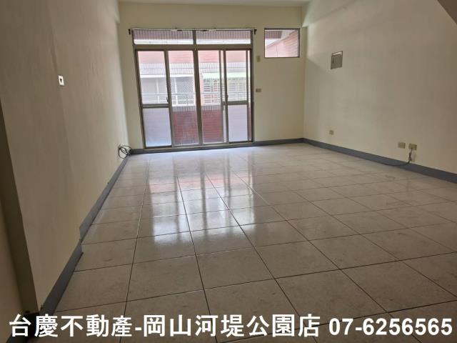 高雄楠梓透天-3