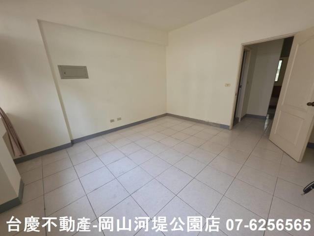 高雄楠梓透天-5